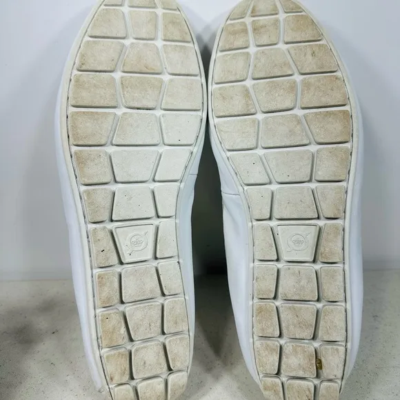 Born Mens White Leather Driving Loafers 12