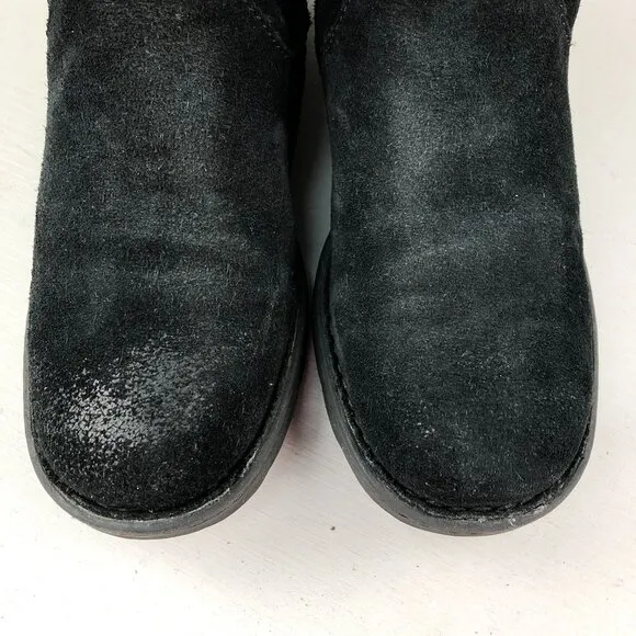 Born Women's Size 6.5M Cross Black Leather Fringe Side Zip Ankle Boots D70303