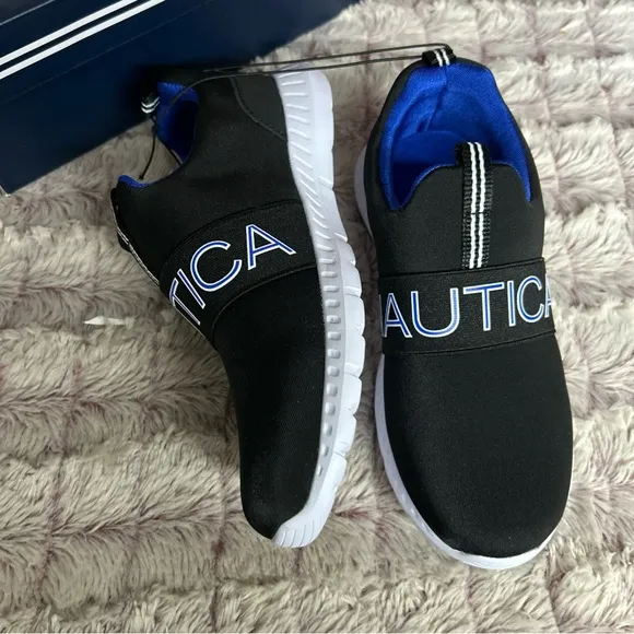 Boy Slip On Nautica Sneakers size 3
