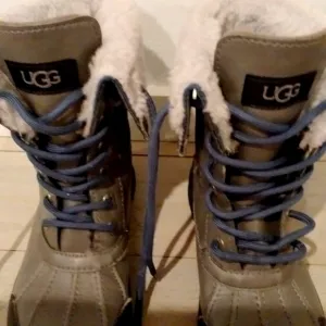 Boys Ugg Boots size 2