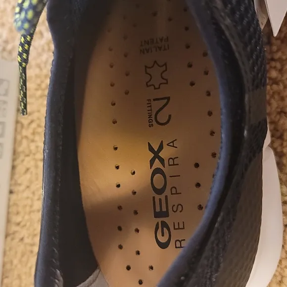 Brand new Geox mens sneakers size 43
