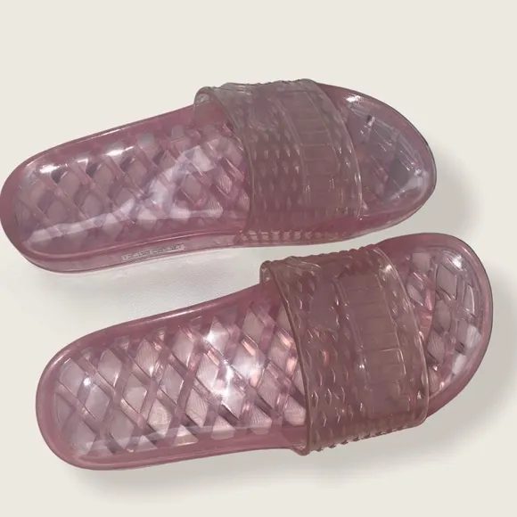 Brand New Puma by Rihanna slides