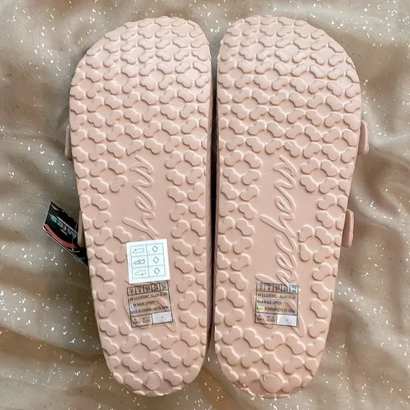 Brand New Skechers Foamies Luxe Foam Double Strap Buckled Blush Slides Sandals