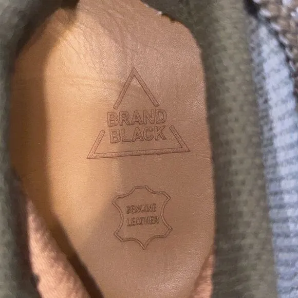 Brandblack sneakers