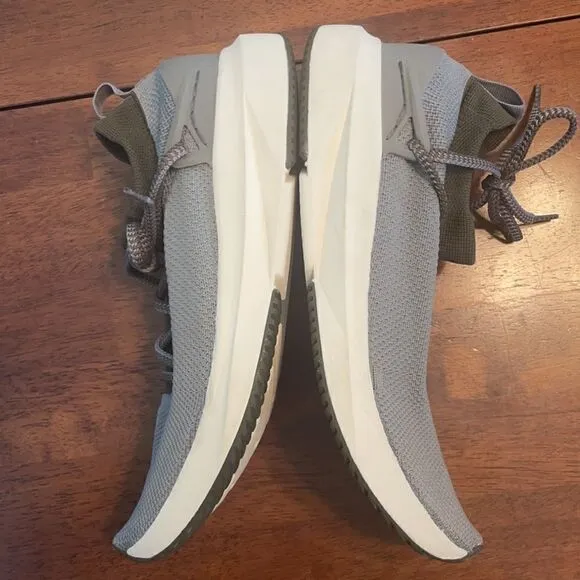 Brandblack sneakers