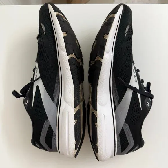 Brooks Ghost 15 Men's Running Athletic Sneakers Black White Athleisure Sz 12.5