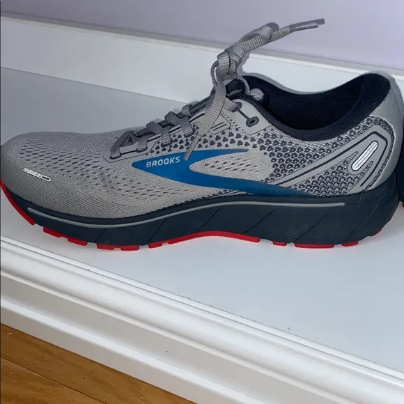Brooks Gray Sneakers Performance Design