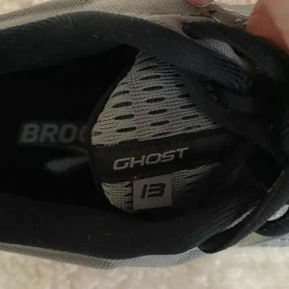 Brooks men’s Ghost 13 running sneakers