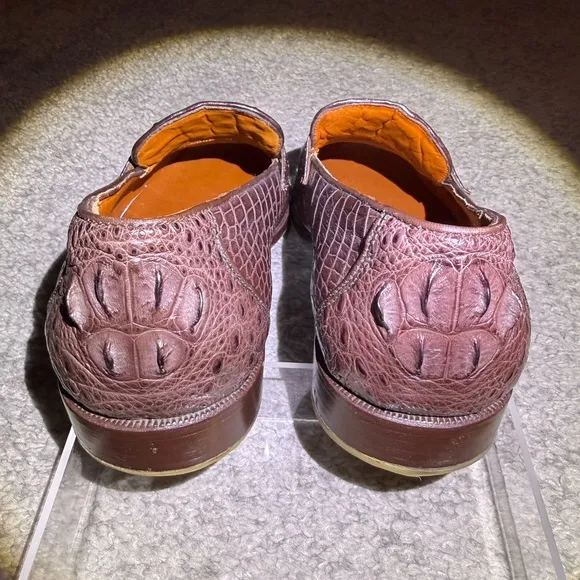 Brown Crocodile Pattern Loafers