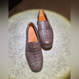 Brown Crocodile Pattern Loafers