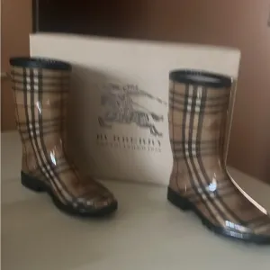 Burberry Checkered Waterproof Boots