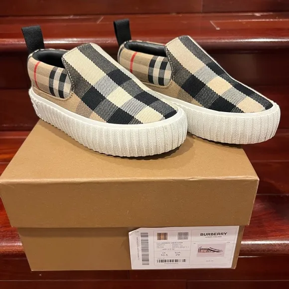 Burberry kids slip on sneakers