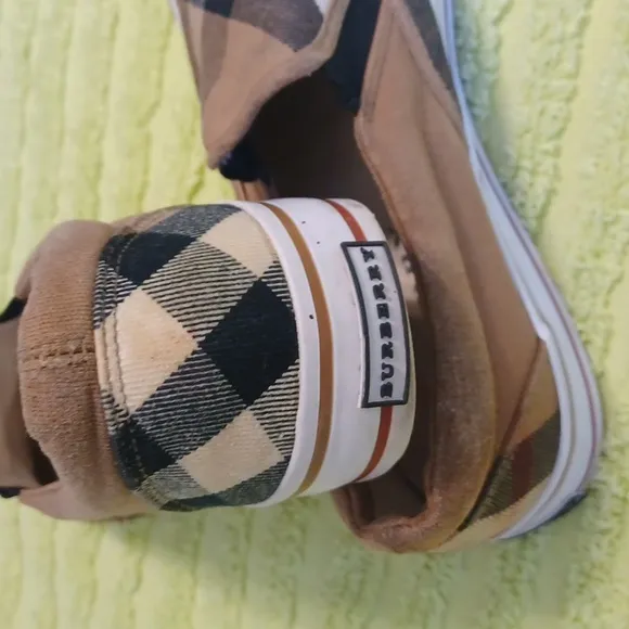 Burberry, Sz 8 Plaid Slip-On Sneakers In Black Cream And Tan.  Like New Conditio