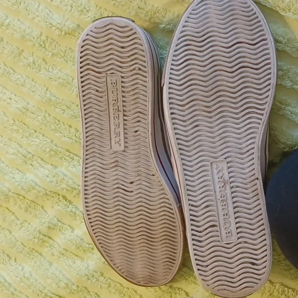 Burberry, Sz 8 Plaid Slip-On Sneakers In Black Cream And Tan.  Like New Conditio