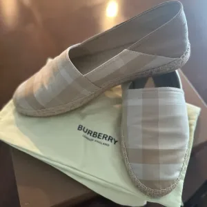 Burberry Tan Loafers Slip-Ons