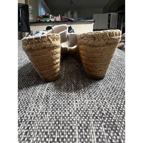 Burberry Women's Cream Leather Burberry Print Thong Espadrilles Wedge Sandal 40