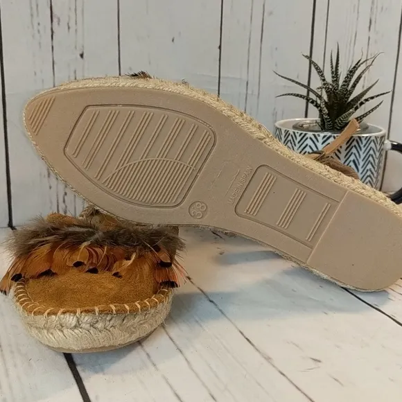 Camila's Feather Boho Chic Espadrilles Women's 7.5/8