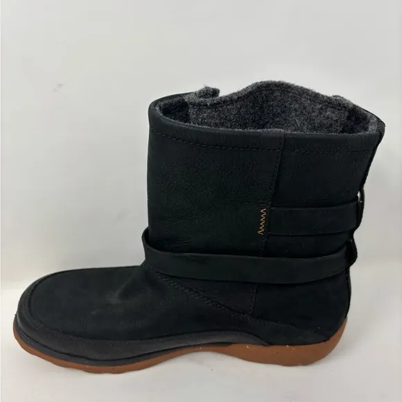 Chaco Women's 7 Hopi Black Leather Wool Pull On Waterproof Winter Boots