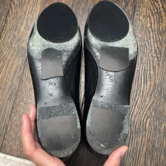 Chanel Black Leather Women's Loafers 38.5