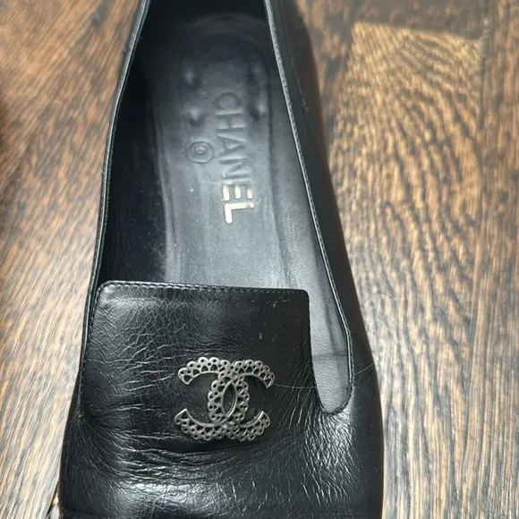 Chanel Black Leather Women's Loafers 38.5