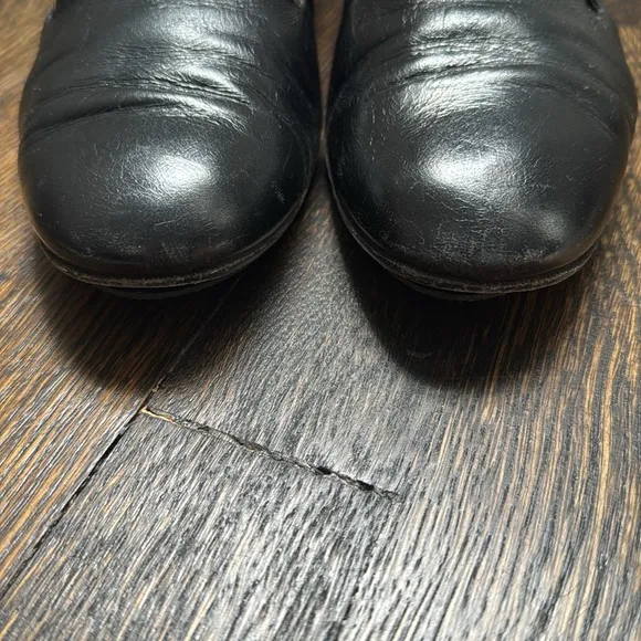 Chanel Black Leather Women's Loafers 38.5