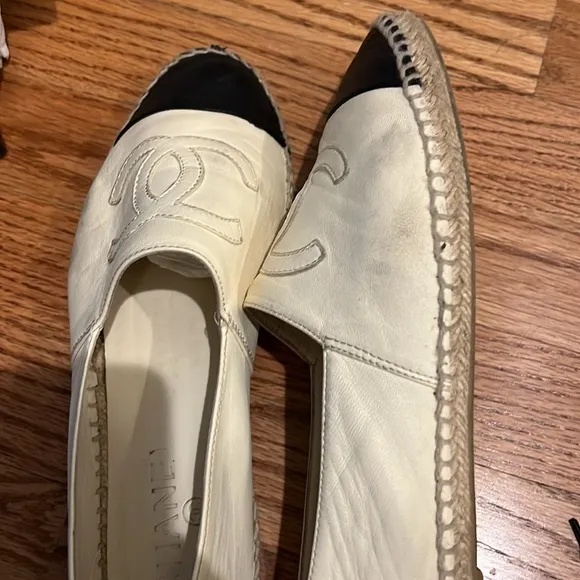 CHANEL Espadrilles Cream Black Iconic Design