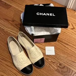 CHANEL Espadrilles Cream Black Iconic Design
