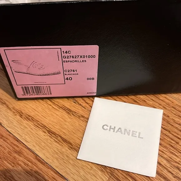 CHANEL Espadrilles Cream Black Iconic Design