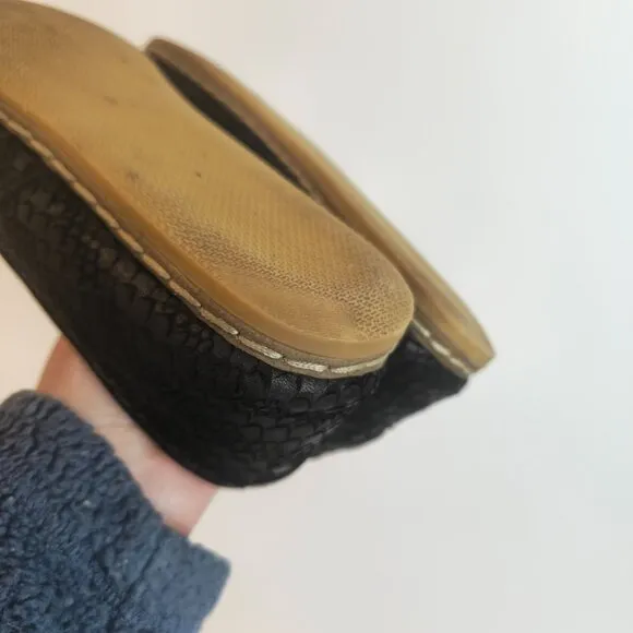 Charix Wild Black Leather Slip On Comfort Loafer Flats Size 38 or 8