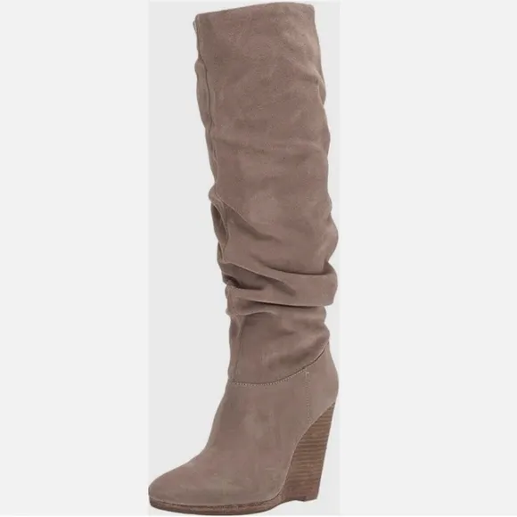 Charles David Helsinki Beige Slouched Knee High Suede Platform Wedge Boots 9.5