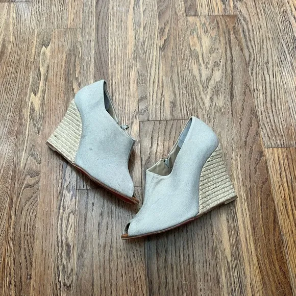 Christian Louboutin Linen Peep Toe Espadrilles
