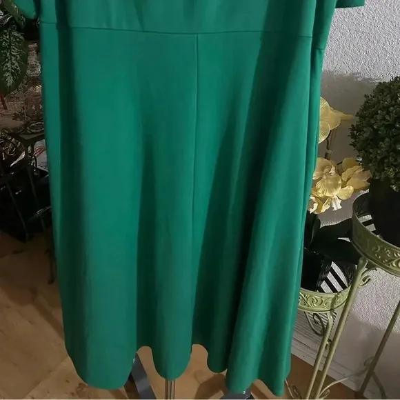 City Chic Cute Girl Elbow Sleeve Dress plus size XXL/24
