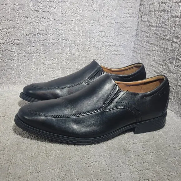 Clarks Collection Men's Size 9.5W US Black Leather Comfort Slip-On Loafers 15770