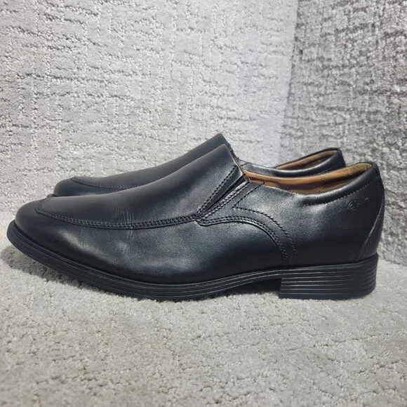 Clarks Collection Men's Size 9.5W US Black Leather Comfort Slip-On Loafers 15770