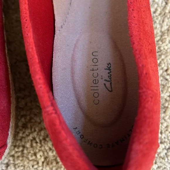 Clarks collection women’s SZ 8M red suede danelly sky perforated espadrilles.