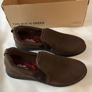 Clarks Flats Womens 9 Brown