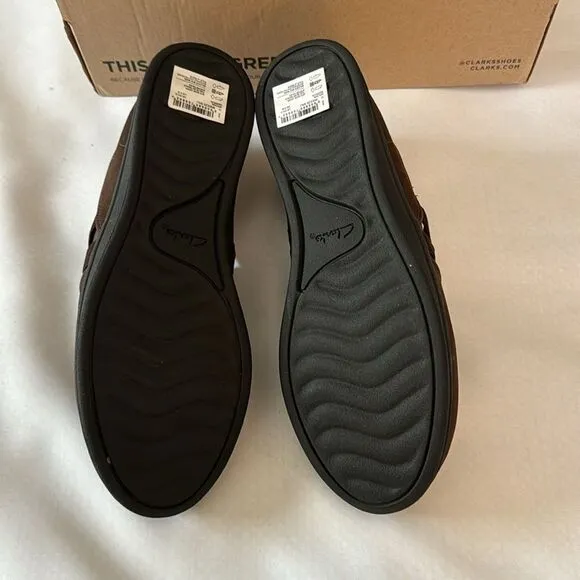 Clarks Flats Womens 9 Brown