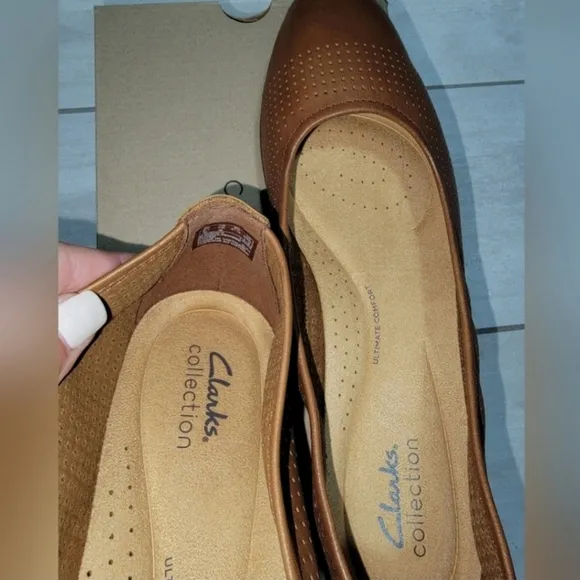 Clark's Jenette Ease Ballet Flats Leather Women's Brown Perforated Flats Size 10