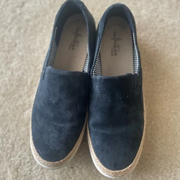 Clark’s Marie Pearl Espadrille‎ loafer flats. Navy. Women size 8.5