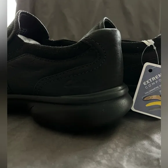 Clarks Men’s Bradley Step Slip On Loafers, Black, Tumble Leather; Size 9.5W
