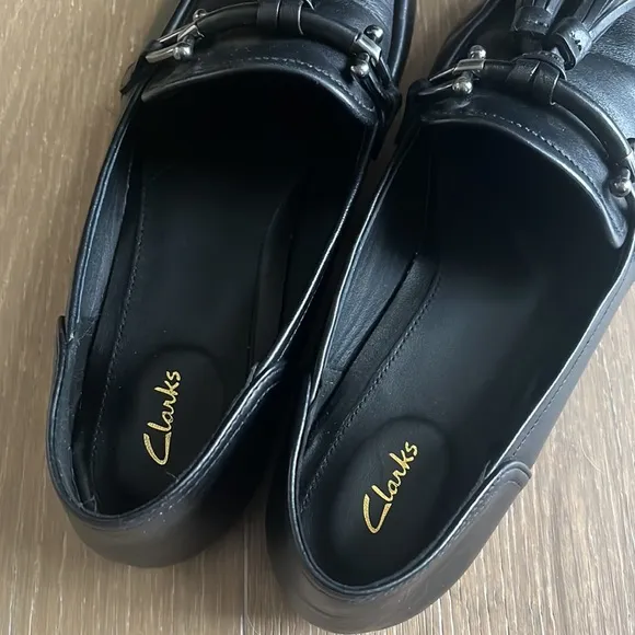 Clark’s Pure 2 Tassel Loafer Black Leather size 8.5