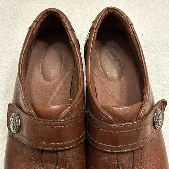 Clarks Woman Kessa Betty Mahogany Leather Slip On Loafer Size 6M