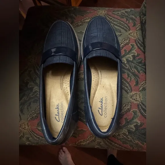Clarks Women's Sharon Gracie Slip-On Loafer Flats Suede Navy