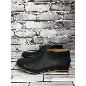 Cliff Dweller Vibram Black Leather Slip On Cap Toe Flats Women’s Sz 38.5EU/8M US