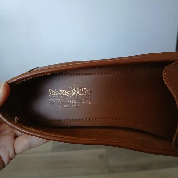 Coach and Four Women's leather loafers. Made in Italy. Size 7.5
