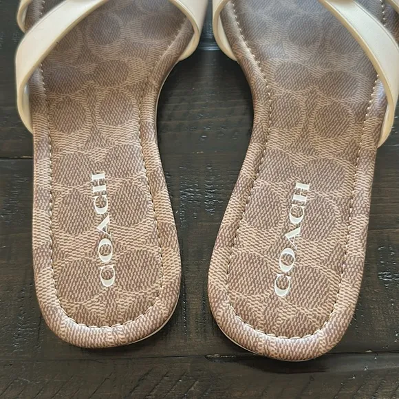 COACH Essie Slip-on Sandals Leather in White Signature Footbed Size 8.5 Slides