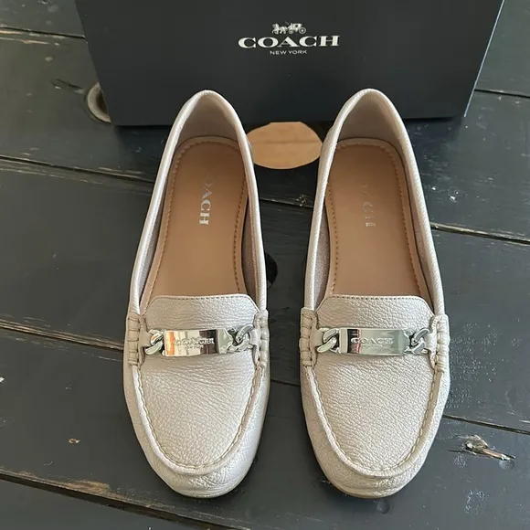 COACH Olive Pebble Grain Leather Loafer - Grey Birch