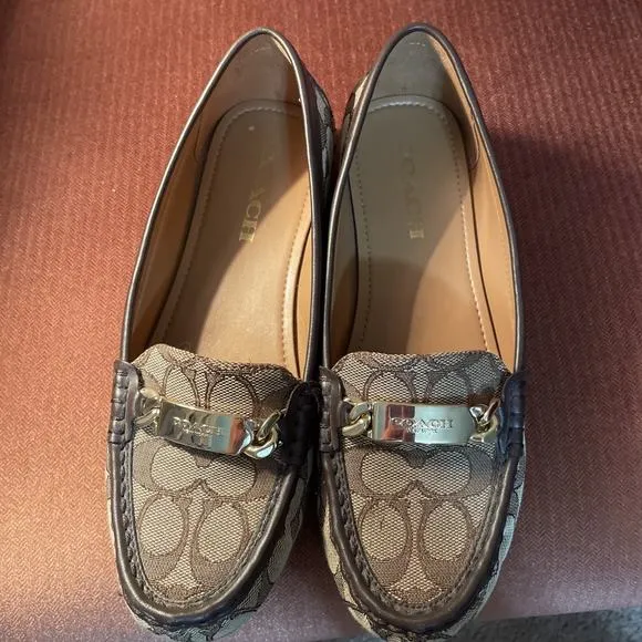 Coach Signature C Logo Loafers Brown Flats Slip-On Women’s Size 7.5