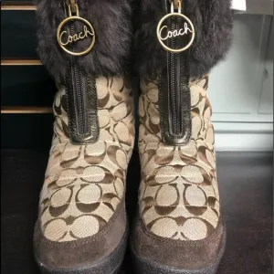 🎉🌹✨🌹✨coach women’s fur winter boots 👢 🎉✨🌹🎉