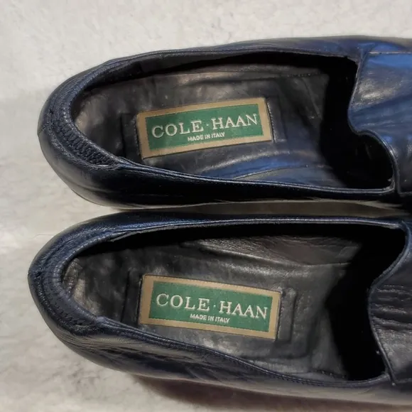 COLE HAAN Black Italian Leather Heeled Loafers size 8 AA EUC